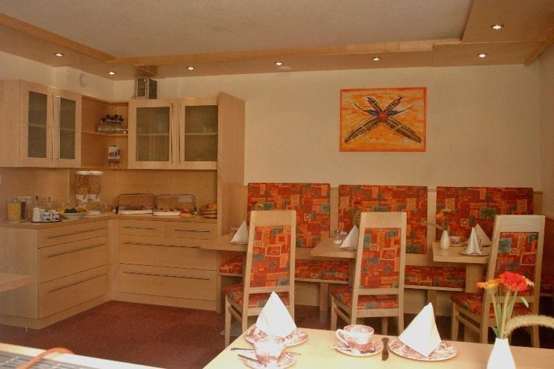 Pension Schoepf Arzl im Pitztal Extérieur photo