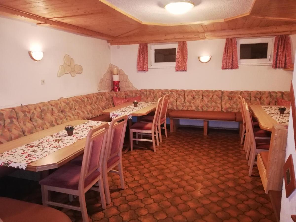 Pension Schoepf Arzl im Pitztal Extérieur photo